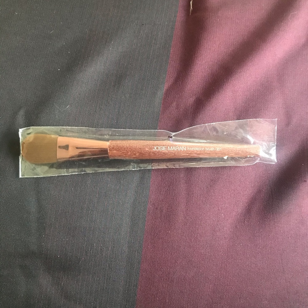 Foundation brush
